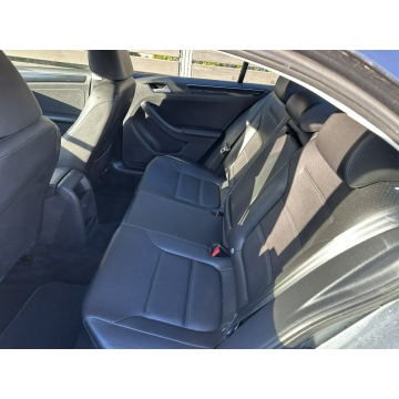 Volkswagen Jetta  Sedan/Limuzyna 2017,  1.8 benzyna, automat - Na sprzedaż za 34 300 zł - Wejherowo - zdjęcie 12
