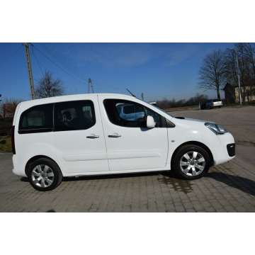 Citroen Berlingo  Minivan/Van 2015,  1.6 diesel - Na sprzedaż za 26 900 zł - Majdan Sieniawski - zdjęcie 7