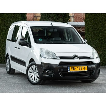 Citroen Berlingo 2013,  1.6 diesel, automat - Na sprzedaż za 19 700 zł - Zwoleń - zdjęcie 4