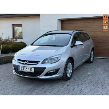 Opel Astra 1.6 diesel, uszkodzony silnik, dokumentacja przebiegu