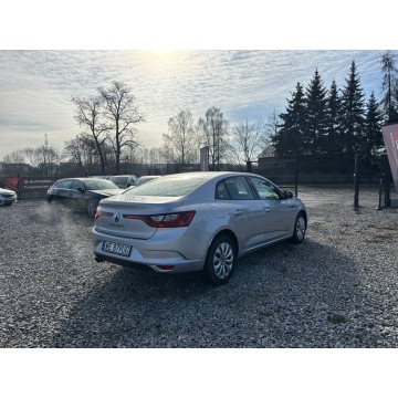 Renault Megane  Sedan/Limuzyna 2018,  1.6 benzyna - Na sprzedaż za 45 800 zł - Rawa Mazowiecka - zdjęcie 10