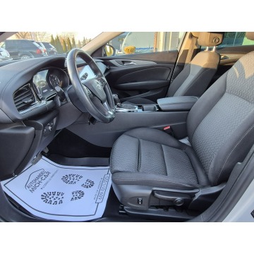 Opel Insignia  Kombi 2019,  2.0 diesel, automat - Na sprzedaż za 46 900 zł - Łosino - zdjęcie 5