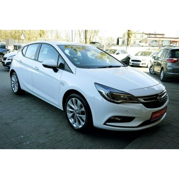 Opel Astra  Hatchback 2016,  1.6 diesel - Na sprzedaż za 26 799 zł - Płock - zdjęcie 9