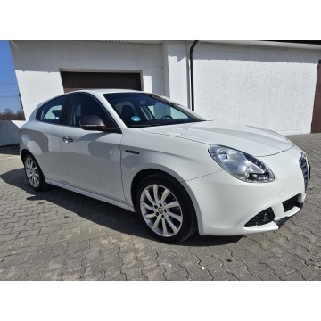 Alfa Romeo Giulietta  Hatchback 2010,  1.4 benzyna - Na sprzedaż za 17 900 zł - Kutno - zdjęcie 3