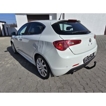 Alfa Romeo Giulietta  Hatchback 2010,  1.4 benzyna - Na sprzedaż za 17 900 zł - Kutno - zdjęcie 11