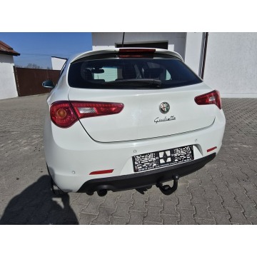Alfa Romeo Giulietta  Hatchback 2010,  1.4 benzyna - Na sprzedaż za 17 900 zł - Kutno - zdjęcie 10