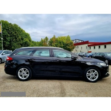 Ford Mondeo  Kombi 2017,  1.5 benzyna - Na sprzedaż za 32 900 zł - Szczecin - zdjęcie 4