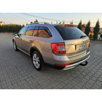 Skoda Octavia  Kombi 2014,  2.0 diesel, automat - Na sprzedaż za 44 990 zł - Zagórze - zdjęcie 5