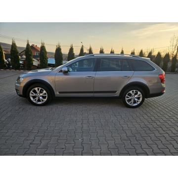 Skoda Octavia  Kombi 2014,  2.0 diesel, automat - Na sprzedaż za 44 990 zł - Zagórze - zdjęcie 4