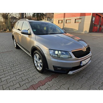 Skoda Octavia  Kombi 2014,  2.0 diesel, automat - Na sprzedaż za 44 990 zł - Zagórze - zdjęcie 10