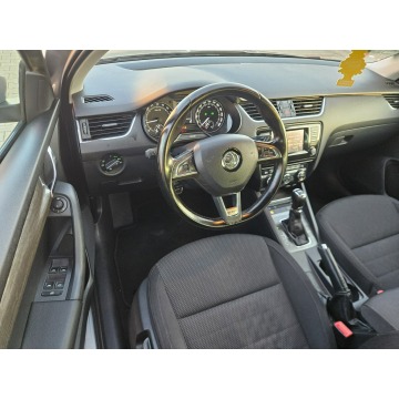 Skoda Octavia  Kombi 2014,  2.0 diesel, automat - Na sprzedaż za 44 990 zł - Zagórze - zdjęcie 8