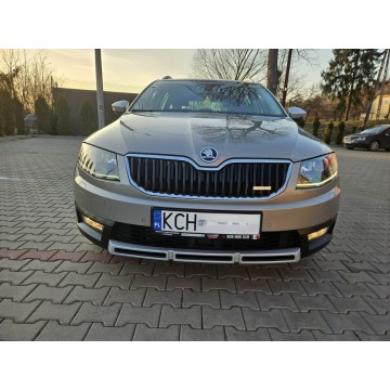 Skoda Octavia  Kombi 2014,  2.0 diesel, automat - Na sprzedaż za 44 990 zł - Zagórze - zdjęcie 11