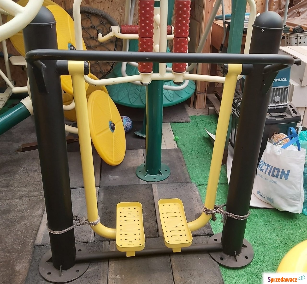 Siłownie zewnętrzne fitness.
