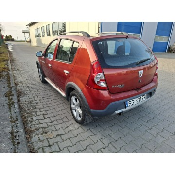 Dacia Sandero Stepway  Hatchback 2010,  1.6 benzyna+LPG - Na sprzedaż za 10 900 zł - Jacków - zdjęcie 2