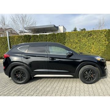 Hyundai Tucson  SUV 2018,  2.0 benzyna, automat - Na sprzedaż za 69 900 zł - Tarnów - zdjęcie 3