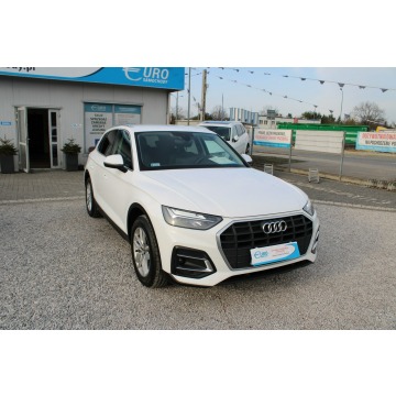 Audi Q5  SUV 2022,  2.0 diesel, automat - Na sprzedaż za 117 899 zł - Warszawa - zdjęcie 4
