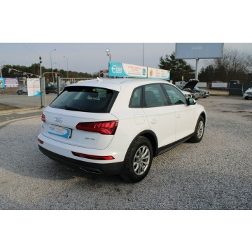 Audi Q5  SUV 2020,  2.0 diesel, automat - Na sprzedaż za 99 899 zł - Warszawa - zdjęcie 6