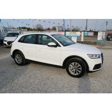 Audi Q5  SUV 2020,  2.0 diesel, automat - Na sprzedaż za 99 899 zł - Warszawa - zdjęcie 5