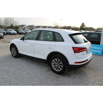 Audi Q5  SUV 2020,  2.0 diesel, automat - Na sprzedaż za 99 899 zł - Warszawa - zdjęcie 9