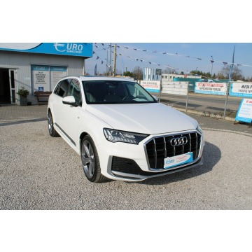Audi Q7  SUV 2023,  3.0 diesel, automat - Na sprzedaż za 235 899 zł - Warszawa - zdjęcie 4