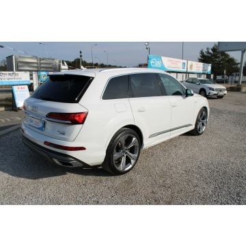 Audi Q7  SUV 2023,  3.0 diesel, automat - Na sprzedaż za 235 899 zł - Warszawa - zdjęcie 6