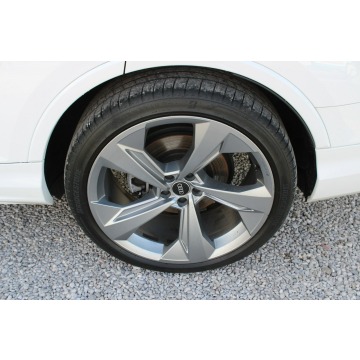Audi Q7  SUV 2023,  3.0 diesel, automat - Na sprzedaż za 235 899 zł - Warszawa - zdjęcie 12