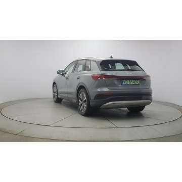 Audi Q4  SUV 2023 elektryczny, automat - Na sprzedaż za 134 700 zł - Warszawa - zdjęcie 5