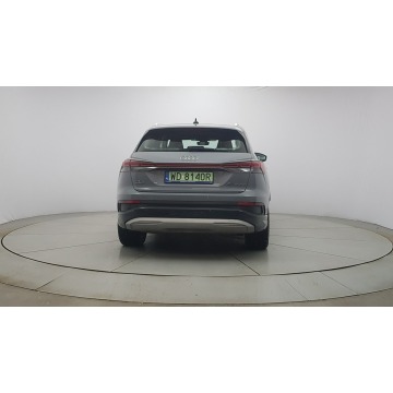 Audi Q4  SUV 2023 elektryczny, automat - Na sprzedaż za 134 700 zł - Warszawa - zdjęcie 6