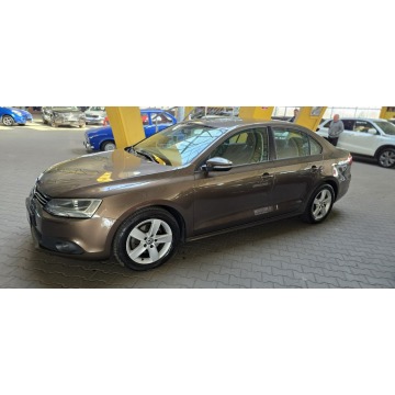 Volkswagen Jetta  Sedan/Limuzyna 2013,  1.2 benzyna+LPG - Na sprzedaż za 29 900 zł - Mysłowice - zdjęcie 4