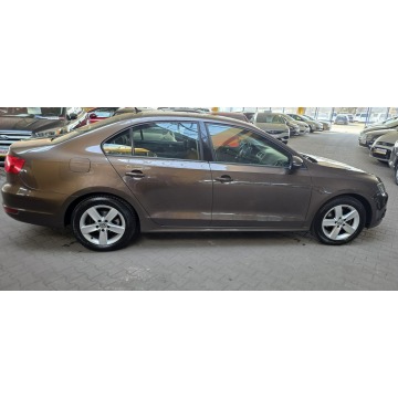 Volkswagen Jetta  Sedan/Limuzyna 2013,  1.2 benzyna+LPG - Na sprzedaż za 29 900 zł - Mysłowice - zdjęcie 9