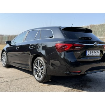Toyota Avensis  Kombi 2016,  2.0 diesel - Na sprzedaż za 44 999 zł - Jaworzno - zdjęcie 3
