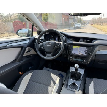 Toyota Avensis  Kombi 2016,  2.0 diesel - Na sprzedaż za 44 999 zł - Jaworzno - zdjęcie 7