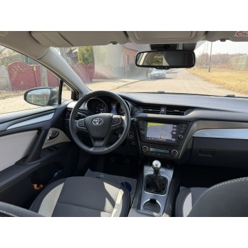 Toyota Avensis  Kombi 2016,  2.0 diesel - Na sprzedaż za 44 999 zł - Jaworzno - zdjęcie 8