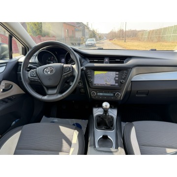 Toyota Avensis  Kombi 2016,  2.0 diesel - Na sprzedaż za 44 999 zł - Jaworzno - zdjęcie 6