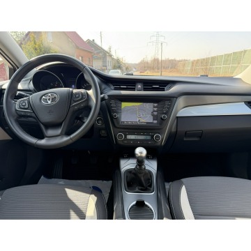 Toyota Avensis  Kombi 2016,  2.0 diesel - Na sprzedaż za 44 999 zł - Jaworzno - zdjęcie 9