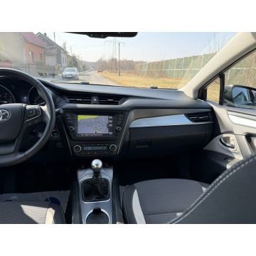 Toyota Avensis  Kombi 2016,  2.0 diesel - Na sprzedaż za 44 999 zł - Jaworzno - zdjęcie 10
