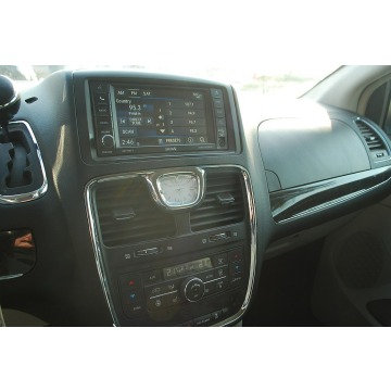Chrysler Town & Country  Minivan/Van 2015,  3.6 benzyna+LPG, automat - Na sprzedaż za 61 900 zł - Słupsk - zdjęcie 9