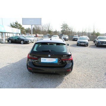 BMW Seria 3  Kombi 2021,  2.0 diesel, automat - Na sprzedaż za 89 899 zł - Warszawa - zdjęcie 7