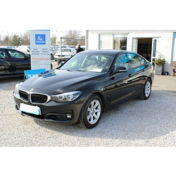 BMW 3GT  Hatchback 2019,  2.0 benzyna, automat - Na sprzedaż za 78 900 zł - Warszawa - zdjęcie 2