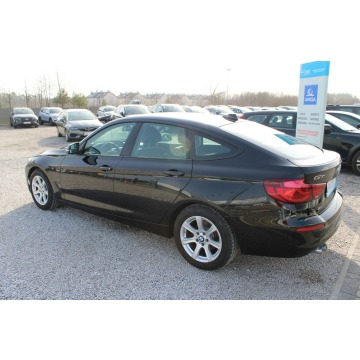 BMW 3GT  Hatchback 2019,  2.0 benzyna, automat - Na sprzedaż za 78 900 zł - Warszawa - zdjęcie 9