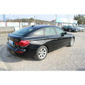 BMW 3GT  Hatchback 2019,  2.0 benzyna, automat - Na sprzedaż za 78 900 zł - Warszawa - zdjęcie 6