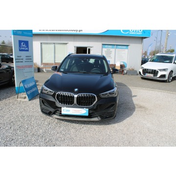 BMW X1  SUV 2021,  1.5 hybryda, automat - Na sprzedaż za 80 900 zł - Warszawa - zdjęcie 3