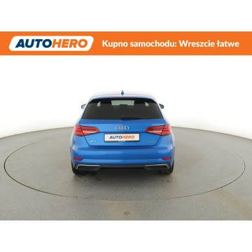 Audi A3  Hatchback 2017,  1.4 hybryda, automat - Na sprzedaż za 46 200 zł - Warszawa - zdjęcie 6
