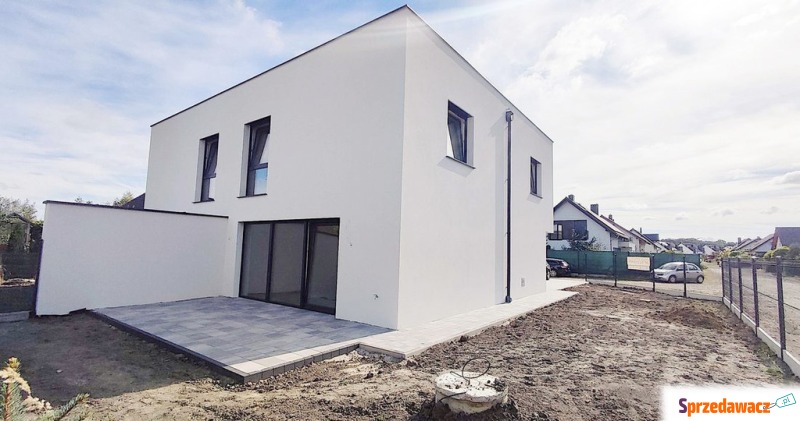 Sprzedam dom Opole - ,  pow.  130 m2,  działka:   600 m2