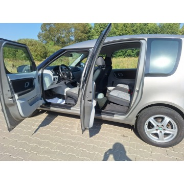 Skoda Roomster  Hatchback 2006,  1.4 benzyna - Na sprzedaż za 12 900 zł - Stargard - zdjęcie 9
