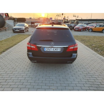 Mercedes - Benz E-klasa  Kombi 2012,  3.0 diesel, automat - Na sprzedaż za 38 500 zł - Strobice - zdjęcie 7