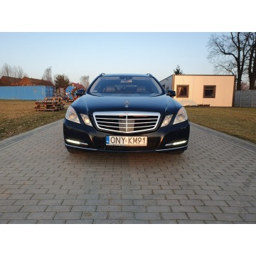 Mercedes - Benz E-klasa  Kombi 2012,  3.0 diesel, automat - Na sprzedaż za 38 500 zł - Strobice - zdjęcie 6