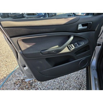 Ford Kuga  SUV 2008,  2.0 diesel - Na sprzedaż za 25 900 zł - Gniezno - zdjęcie 4