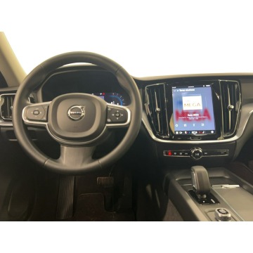 Volvo V60 2022,  2.0 benzyna, automat - Na sprzedaż za 86 300 zł - Warszawa - zdjęcie 9