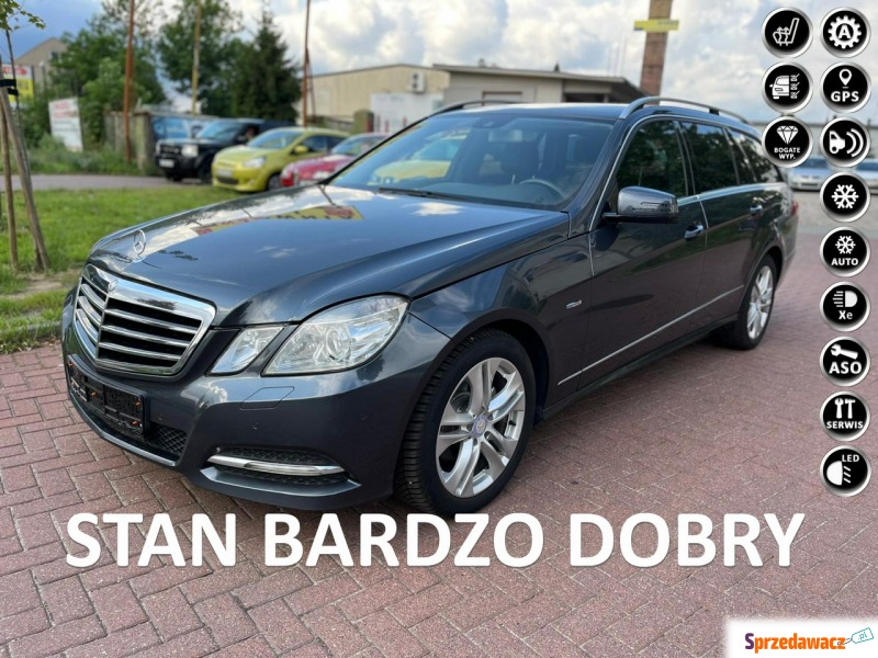 Mercedes - Benz E-klasa  Kombi 2011,  1.8 benzyna, automat - Na sprzedaż za 39 900 zł - Stargard